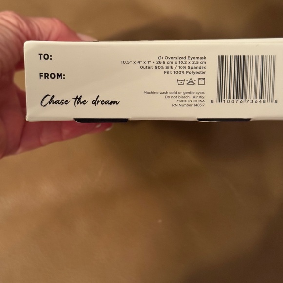 NWT  Night Silk Oversized Eye Mask - Picture 6 of 7